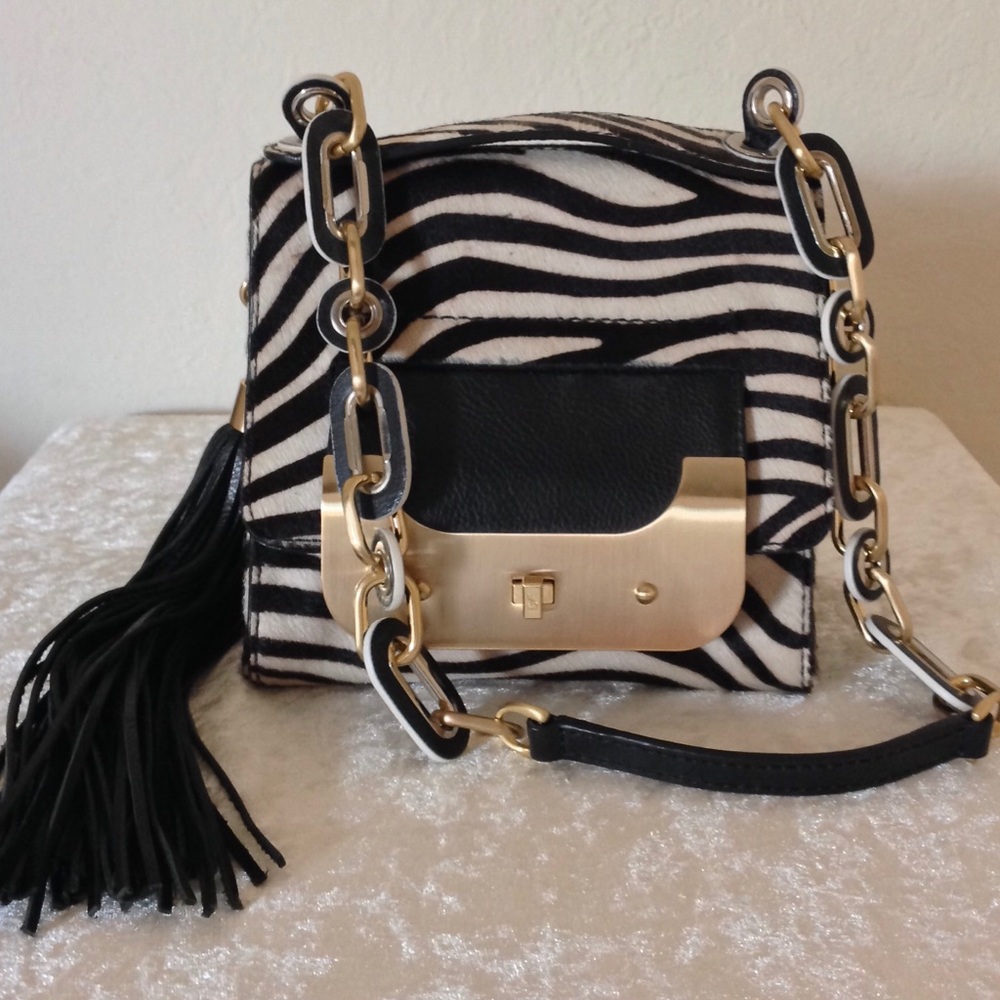 NEW DVF Detail Chain Strap Bag